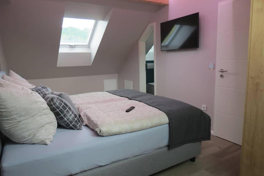 Ferienwohnung 'Burgblick' Wertheim Exterior foto